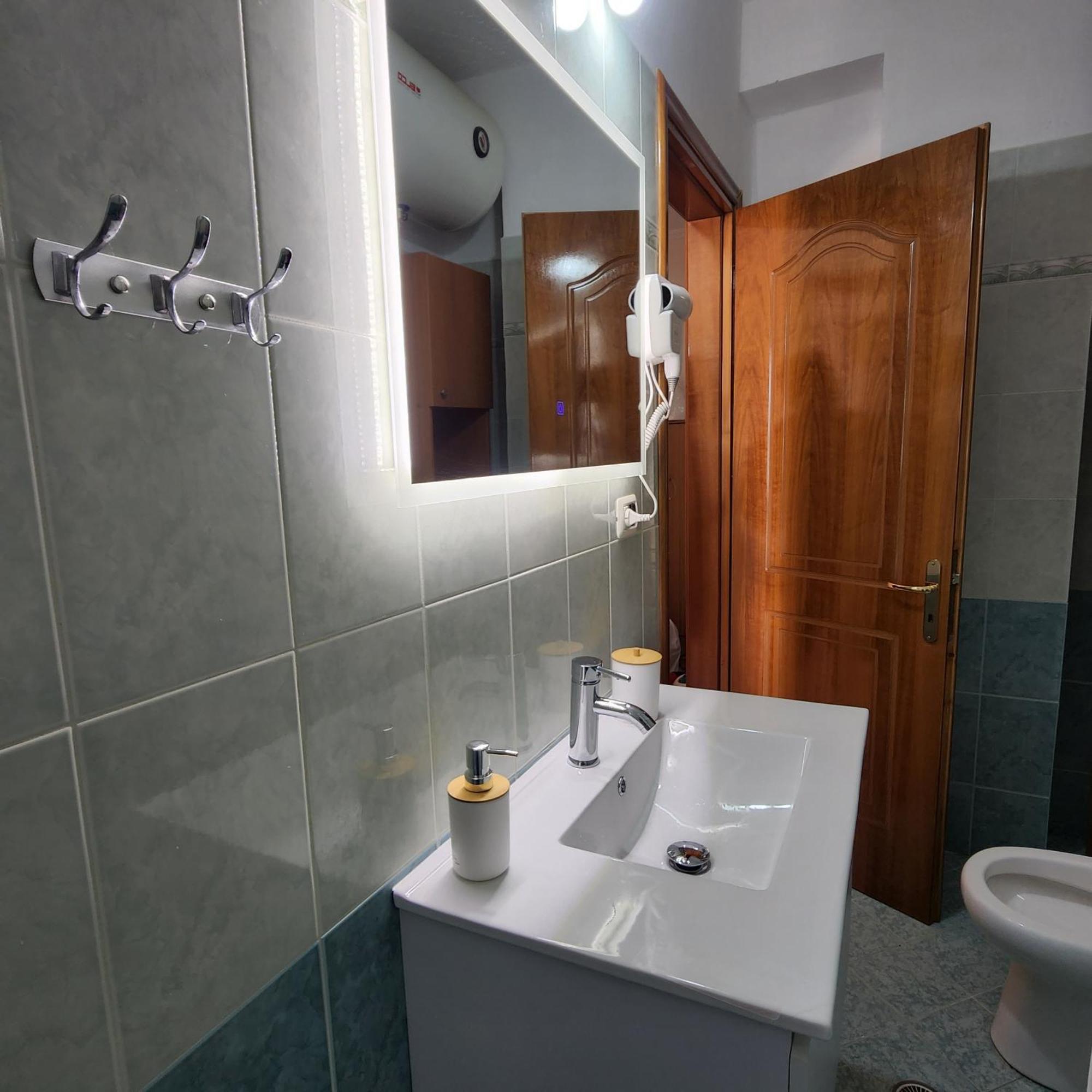 Sunsea Apartment ซารานเดอ ภายนอก รูปภาพ